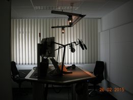 Im Hörfunk-Studio.